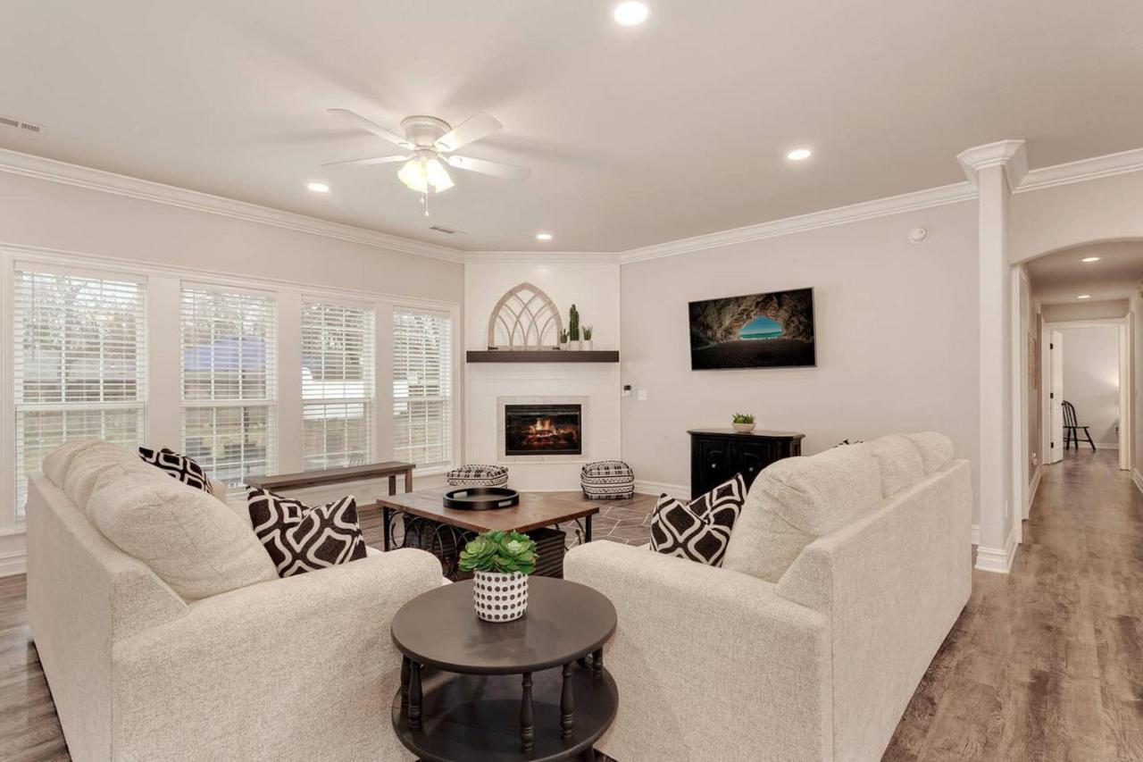 Modern Farmhouse - 2 Minute Bike To Slaughter Pen Trailhead - Dtwn Bentonville Exterior photo